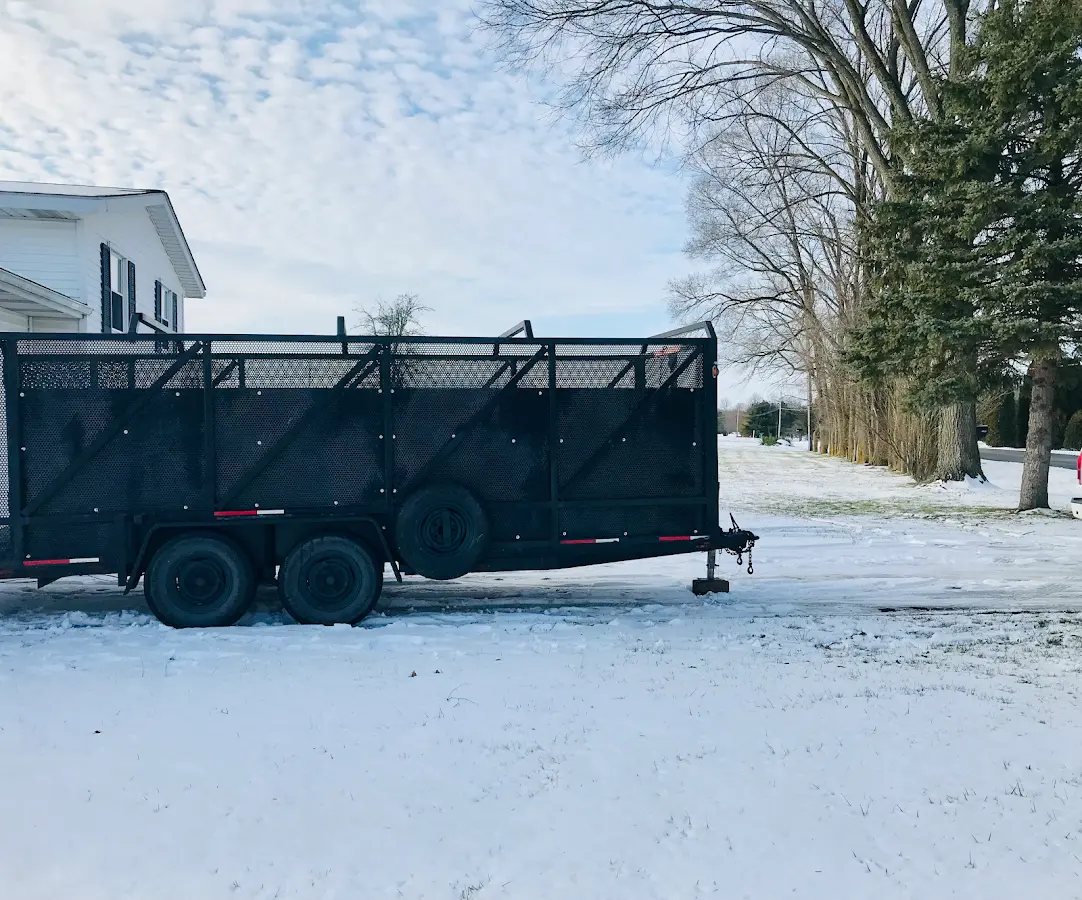 3 Yard Dumpster Rental in Carlyle, IL